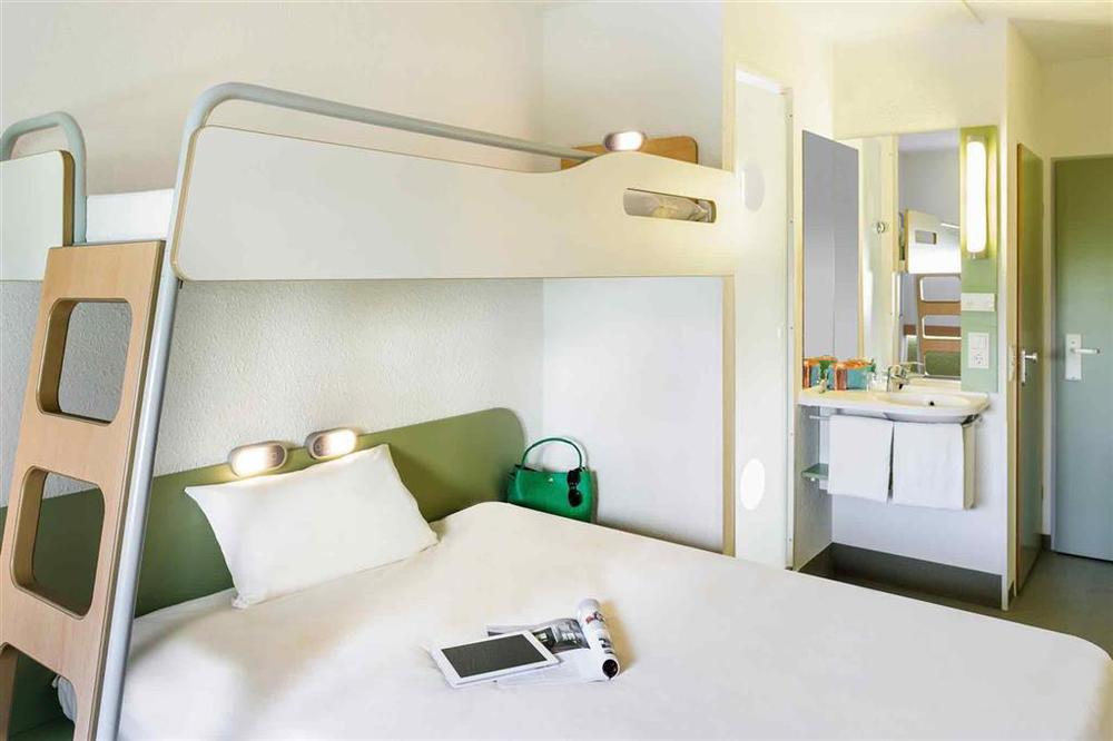 Ibis Styles Les Sables Olonne Hotell Rom bilde